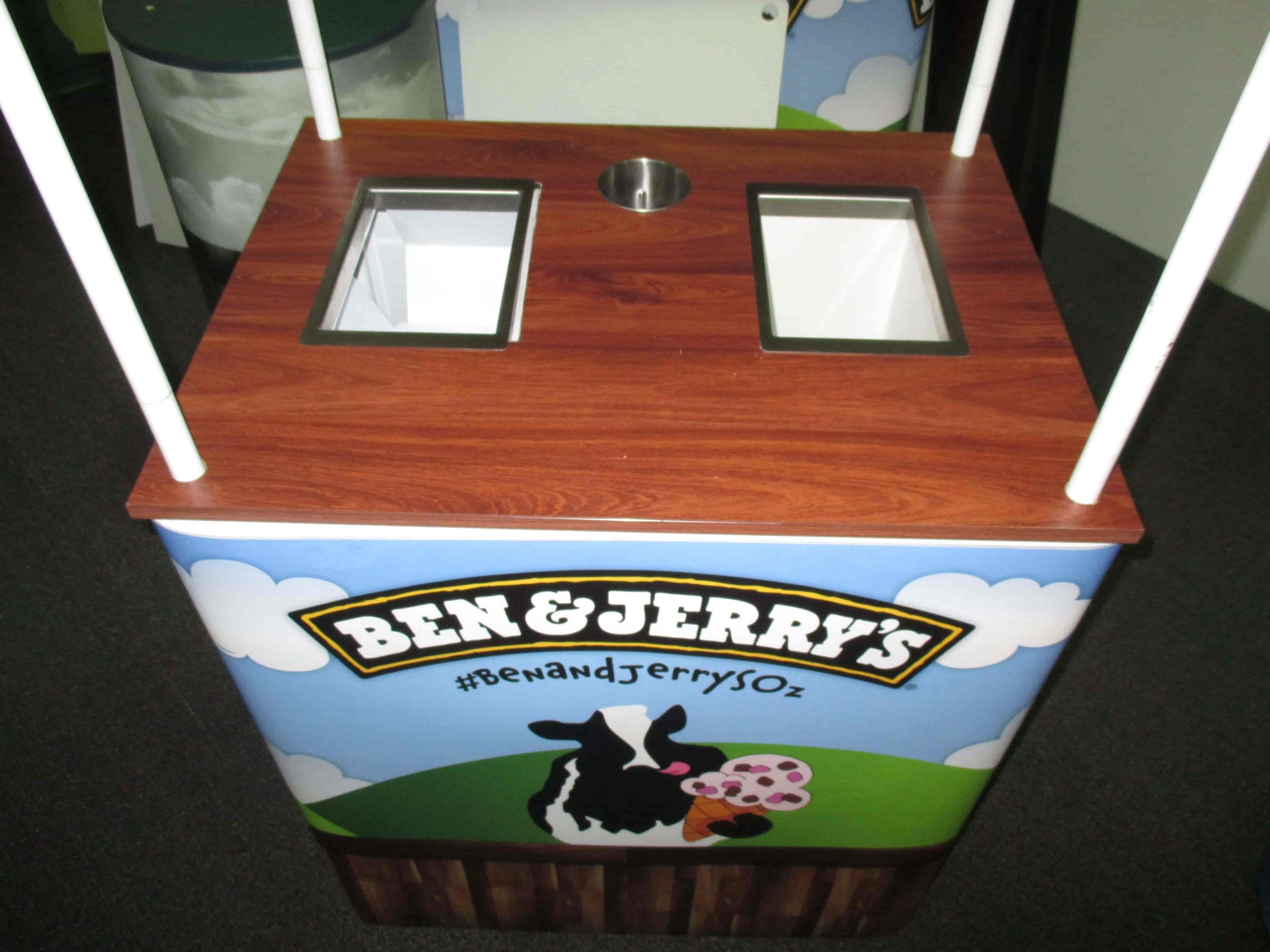 ben-and-jerrys-cart-in-school-01