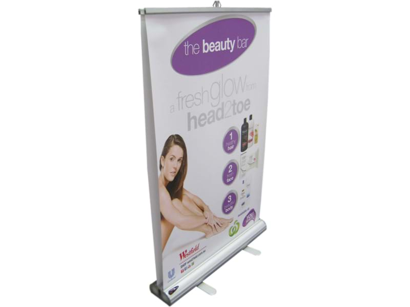 mall-banner-stand