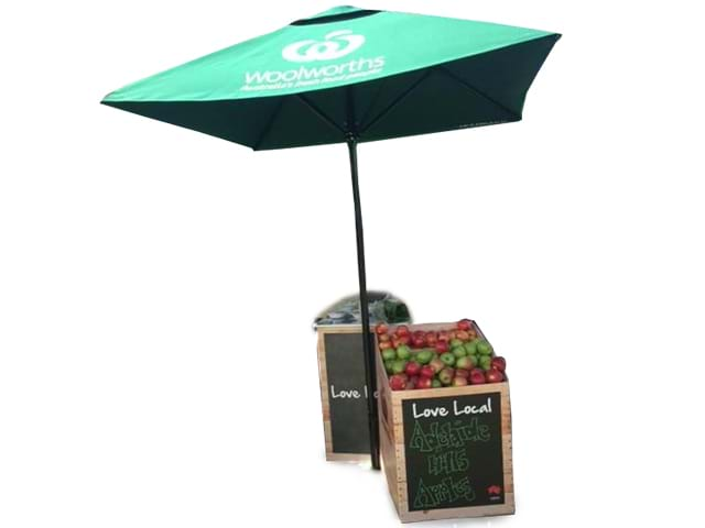 outdoor-booth-for-woolworths