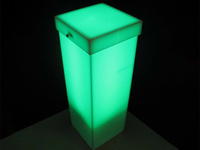 plinth-with-lighting