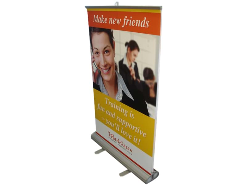 shopping-centre-pull-up-banner