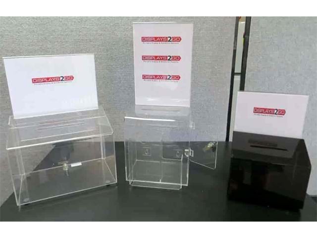 Clear boxes are available in a variety of sizes - Displays2Go