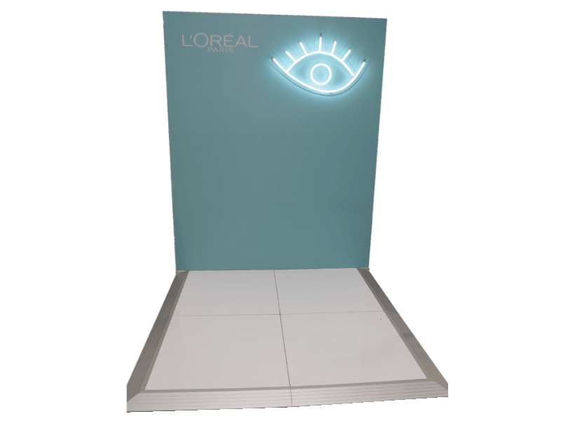 exhibition-brandframe-02-small-booth-backdrop-with-custom-lighting-feature-mounted-to-frame.png