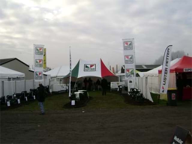 outdoor-flags-banners-and-marquees-93-field-day-flags.jpg