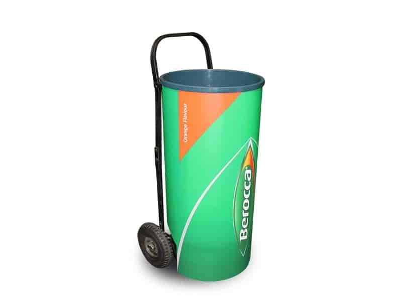 outdoor-sampling-trolley-03-berocca.jpg