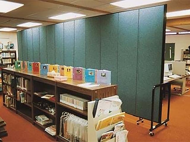 portable-panels-and-room-dividers-17-office-partitions.jpg