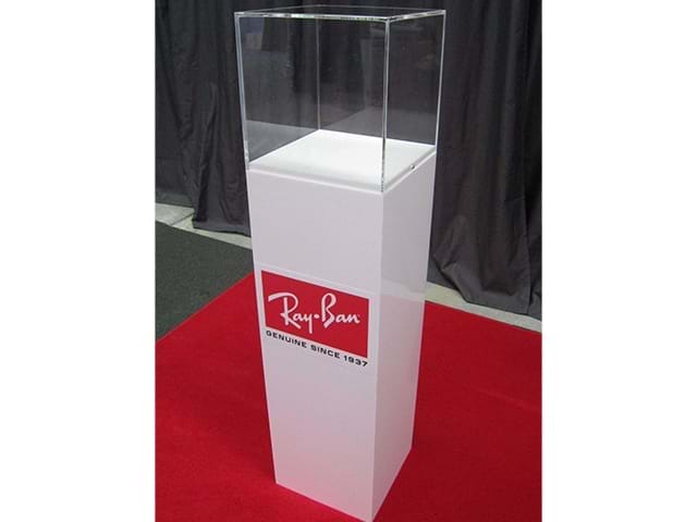 Glass display cabinet on top of a plinth - Displays2Go
