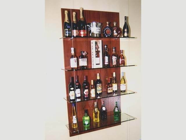 Shelves can be made in acrylic or glass - Displays2Go