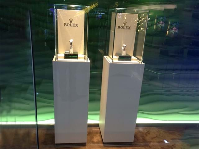 Jewellery display - Displays2Go