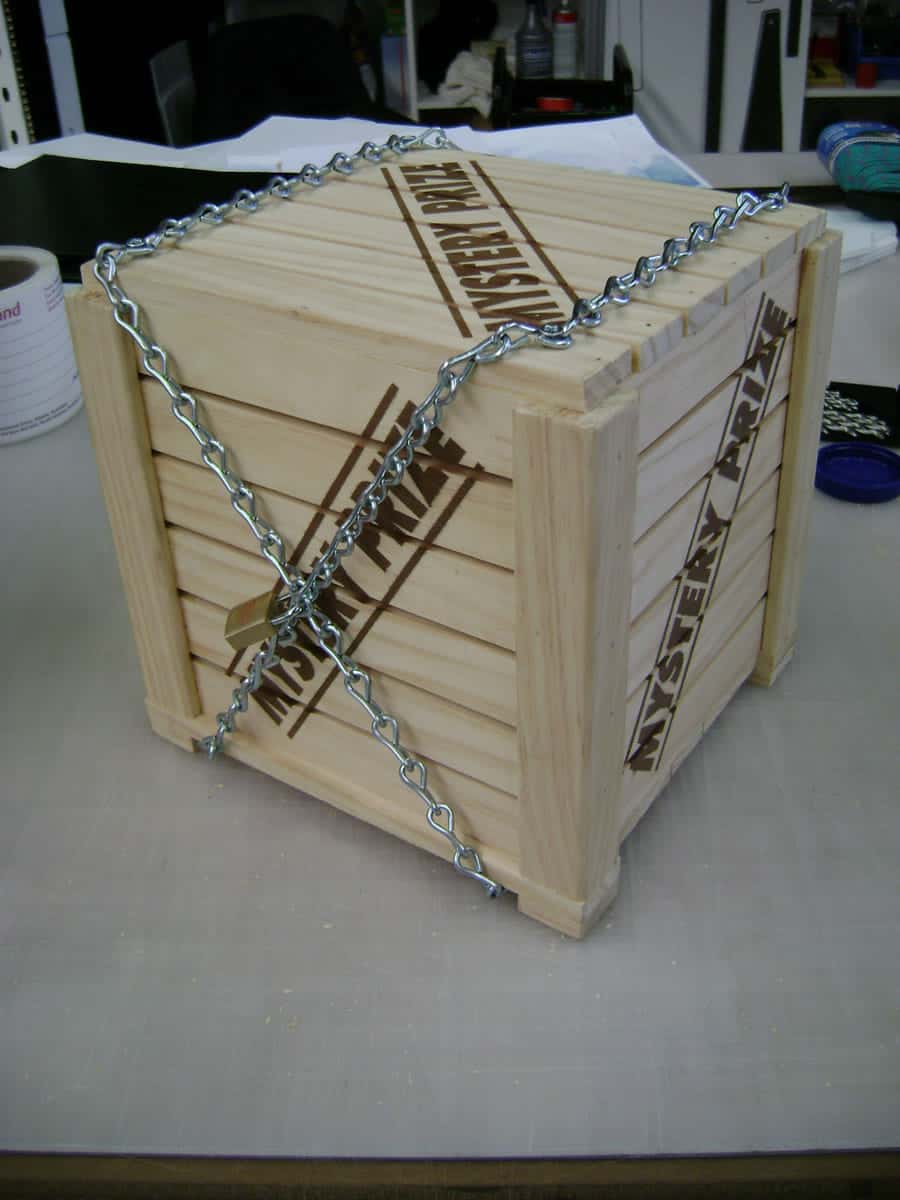 Timber-look crates - Displays2Go