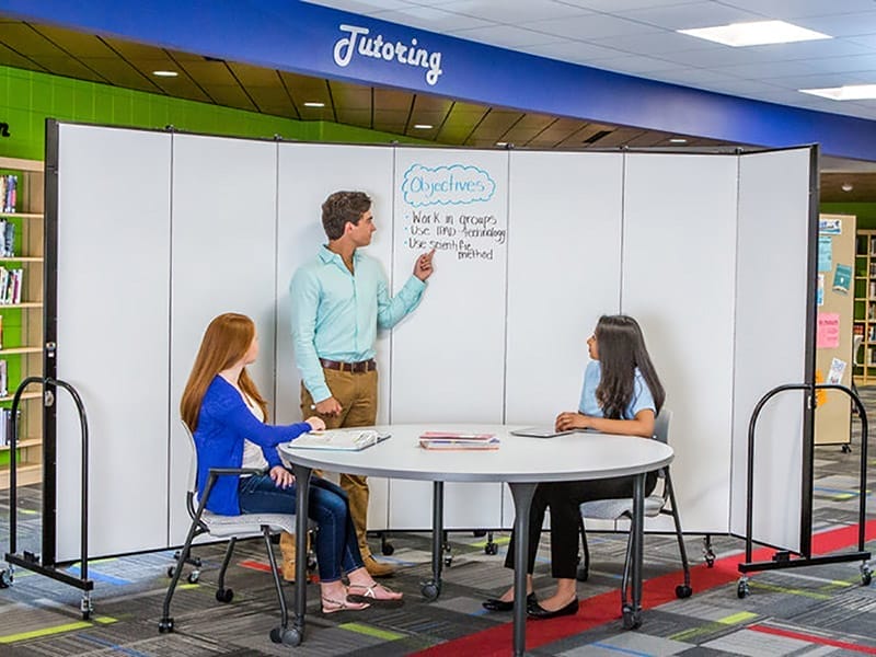 screenflex-room-dividers-11-dry-erase-whiteboard-surface.jpg