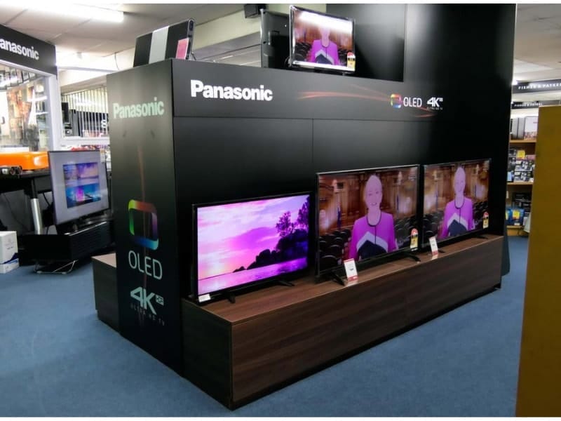 standard-tvs-04-panasonic-plus-magness-plus-ben-row.jpg