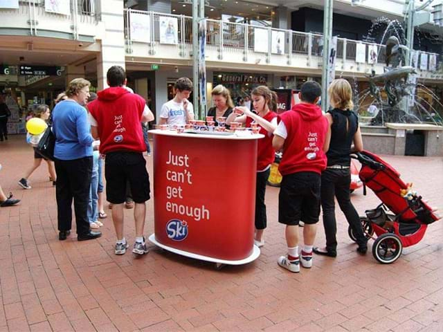 yoghurt-sampling-trolley